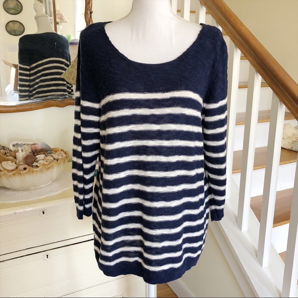 Old Navy Sweaters - 🎈1/$10 🎁 3/$25 🎈 Old Navy Stripe Knit Sweater